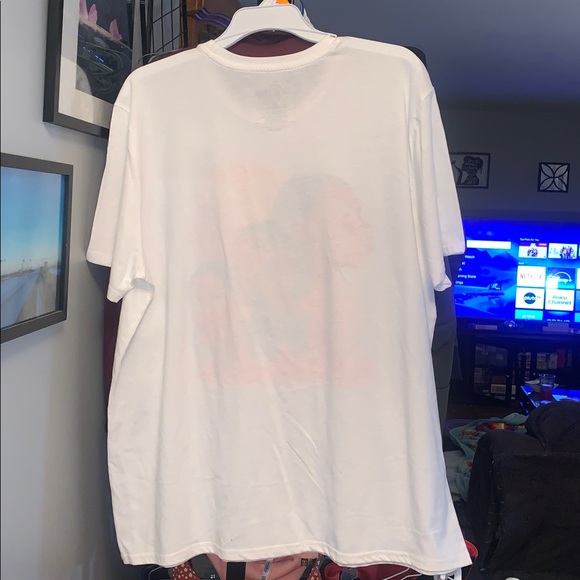 M Falconer women’s foundation painting 2xl shirt - Picture 7 of 7